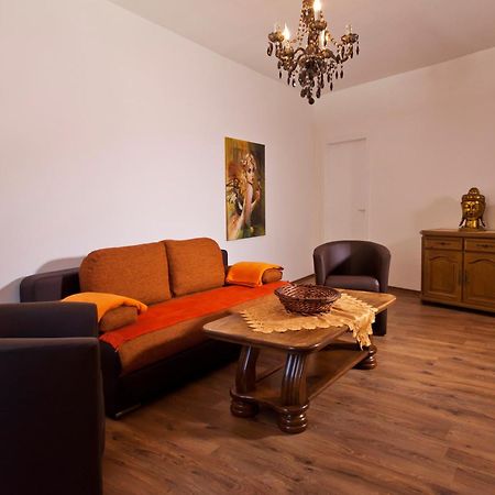 דירות טראבן-טרארבאך Ferienhaus Arianna מראה חיצוני תמונה