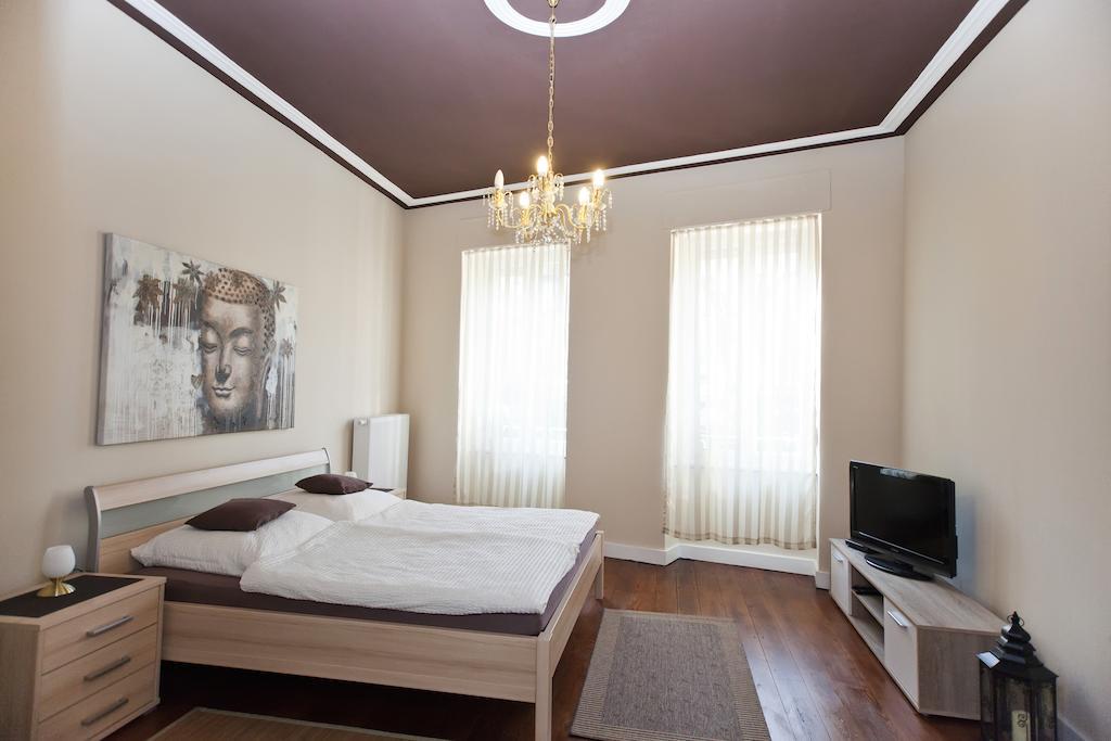 דירות טראבן-טרארבאך Ferienhaus Arianna חדר תמונה