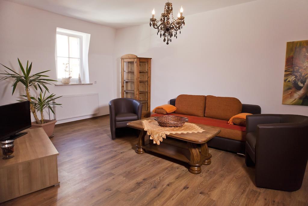 דירות טראבן-טרארבאך Ferienhaus Arianna חדר תמונה